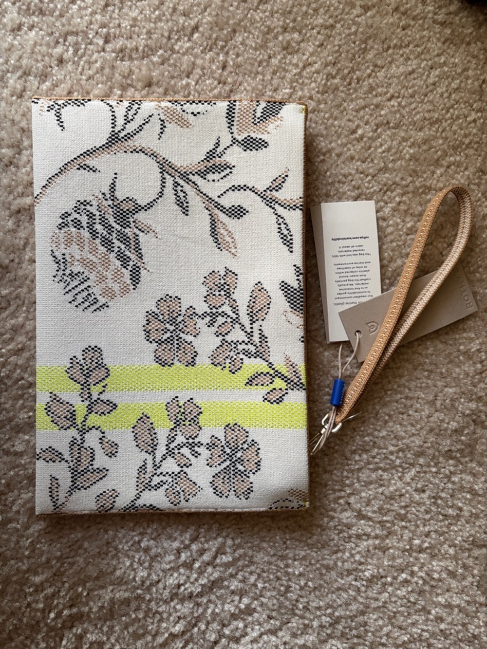 Rothy’s The Wristlet in Spring Bouquet Clutch NWT!